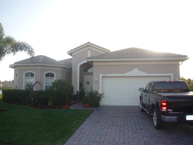 Fort Pierce, 3-2-1/2 gated community