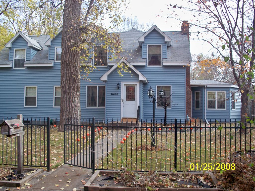We resided this house.
