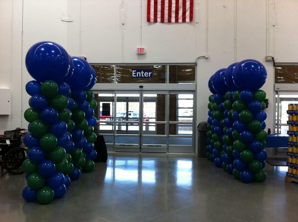 Typical COLUMN with 36" latex balloon on top
