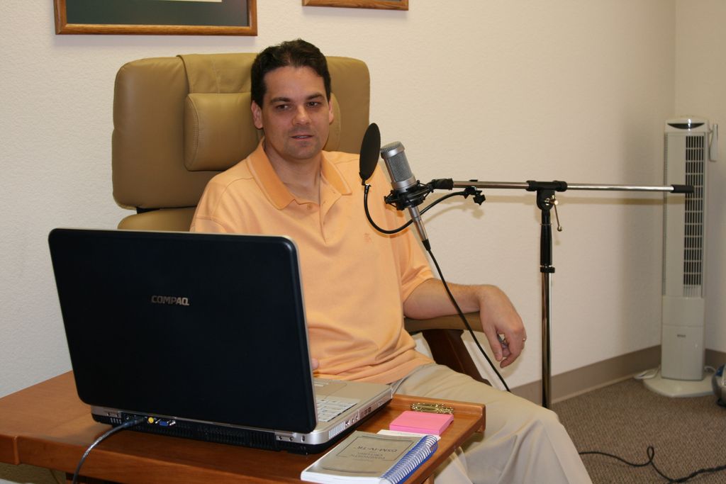 Me doing some custom hypnosis recordings in my psy