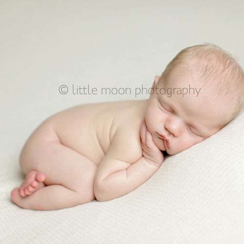 Simple and Modern Newborn Photography
