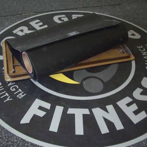 RUBBER MAT FLOOR INSTALL WITH MULTIPLE PIECE LOGO 