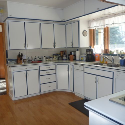 Some kitchen cabinets we did an HVLP fine finish. 