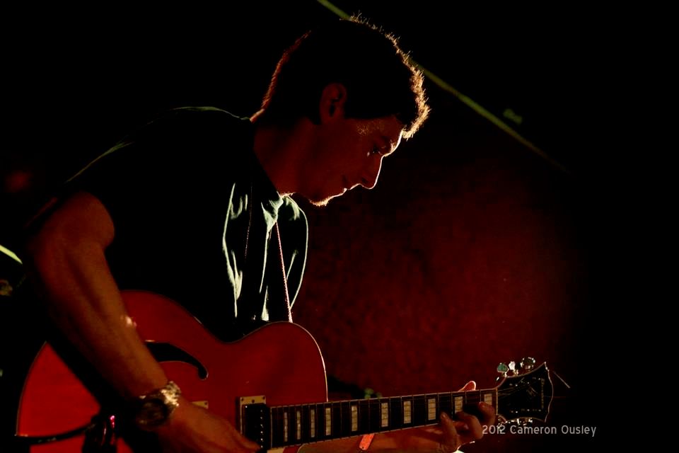 Evan Simko playing live with the Greencarts (rock 