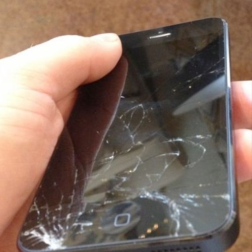 Broken iPhone 5 Screen Repair