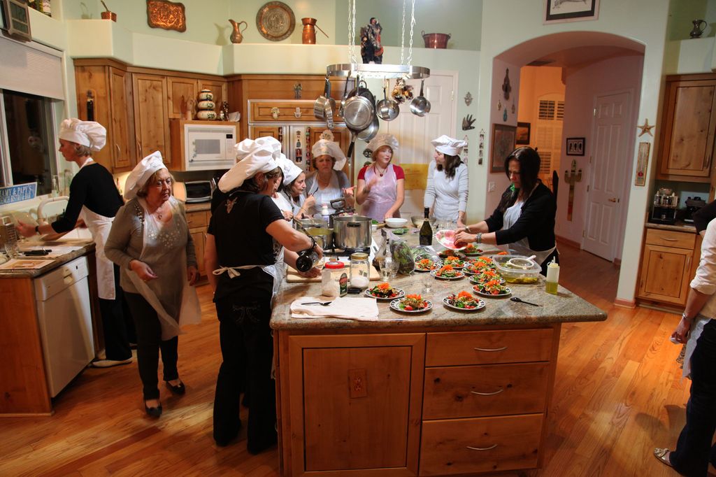 Preparing 2 types of risotto's; Porcini mushroom a