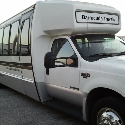 28 Passenger Mini Coach  Perfect for Tampa Airport