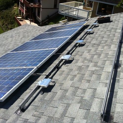 Panel inverter modules on roof in Hawaii from Alte