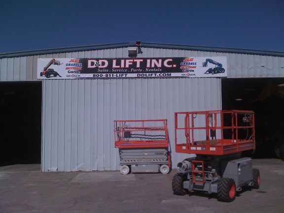 DD Lift Inc. 30' Building Banner