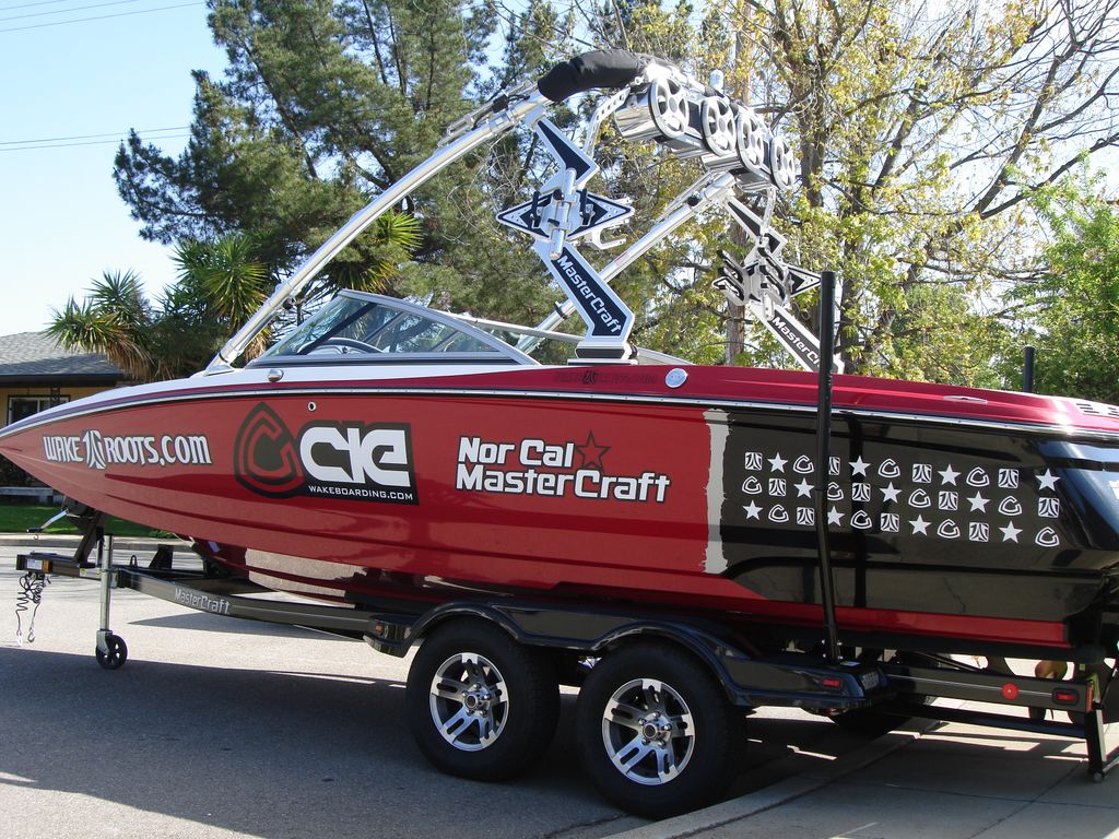 CIE Wakeboarding Boat Graphics