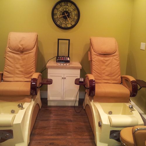 Wonderful Pedicure Area. With massaging chairs.