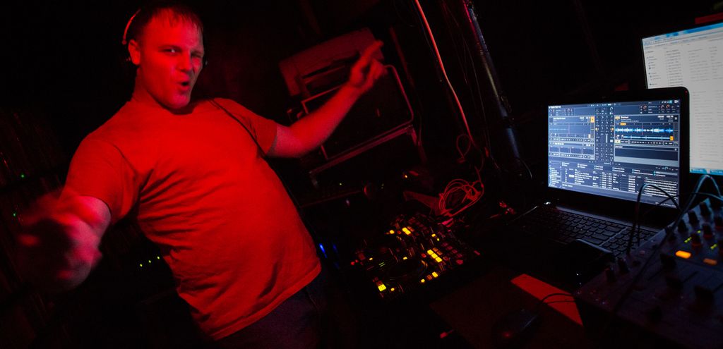 DJ Roo was the resident DJ at Zeus Club in Anjung-