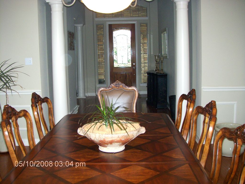 Furniture dusting and polishing