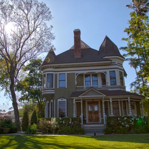 Selling old Victorian homes has become a specialty