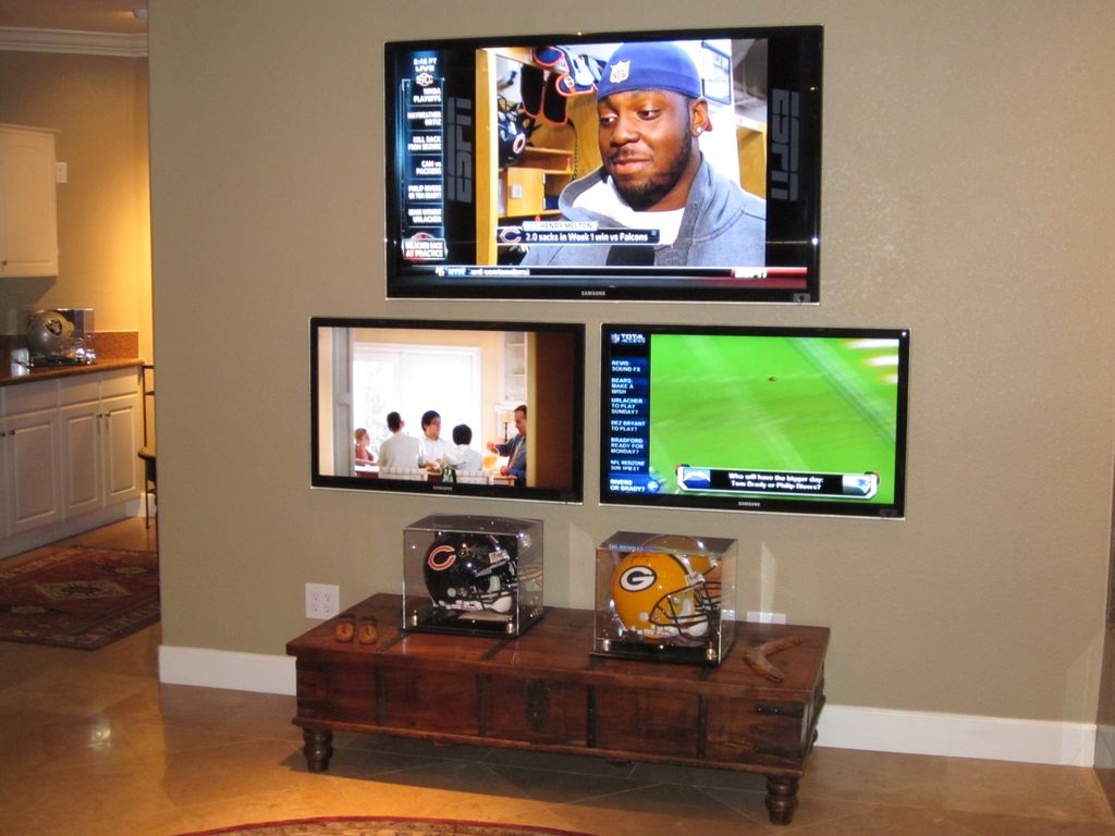 Screens for a sports fan