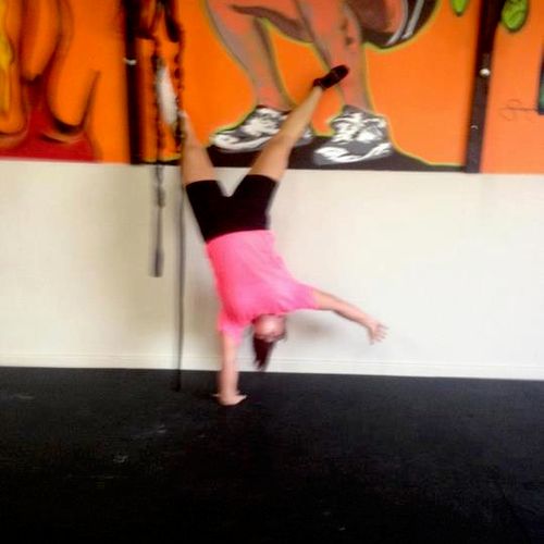 Karen's first one arm handstand at CrossFit FerVor