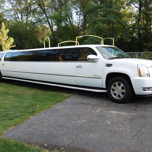 Travel in the ultimate party stretch limo and Goin