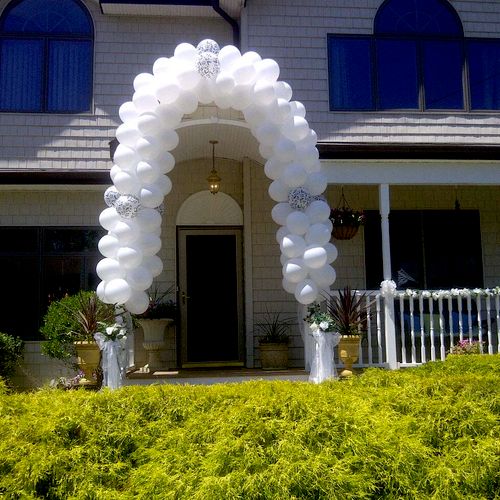 BALLOON ARCHES FOR HOME EVENTS OR FOR HALLS.