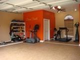 Kelli trains clients in the private Divine Health 