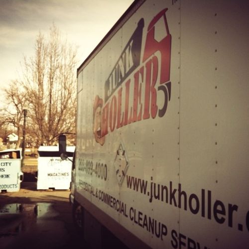 Junk Holler truck on the job!
