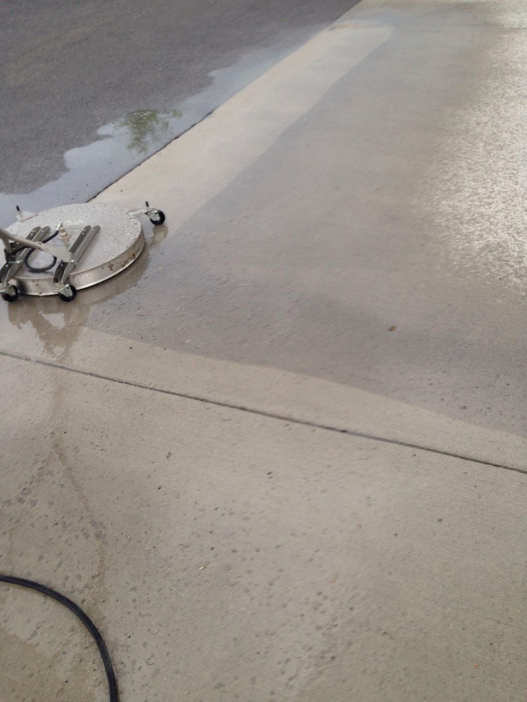 A commercial drive-through lane in a popular franc