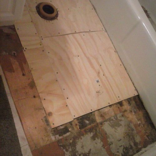 New floor boards: water damage repair