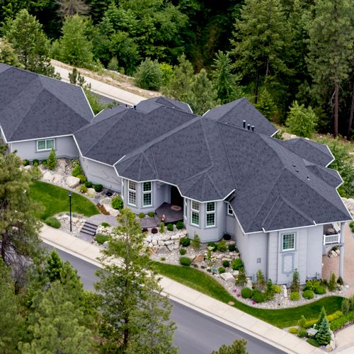 Luxury home in the Wandermere area of Spokane