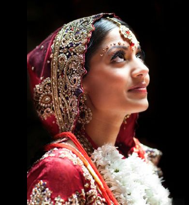 See more beautiful pictures from La Voila Celebrit