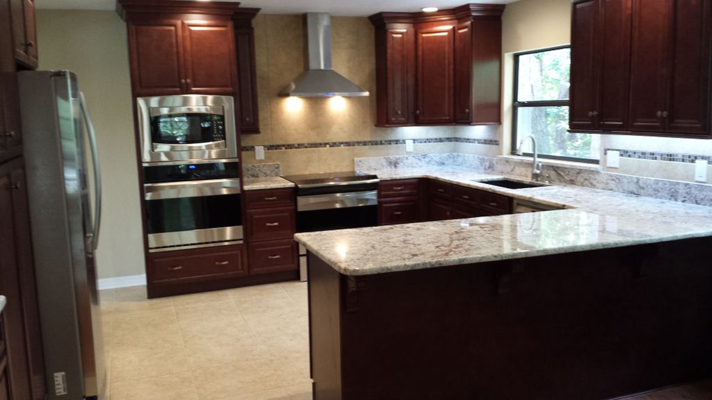 THIS IS THE PIC AFTER KITCHEN WAS A MAKE OVER I DI