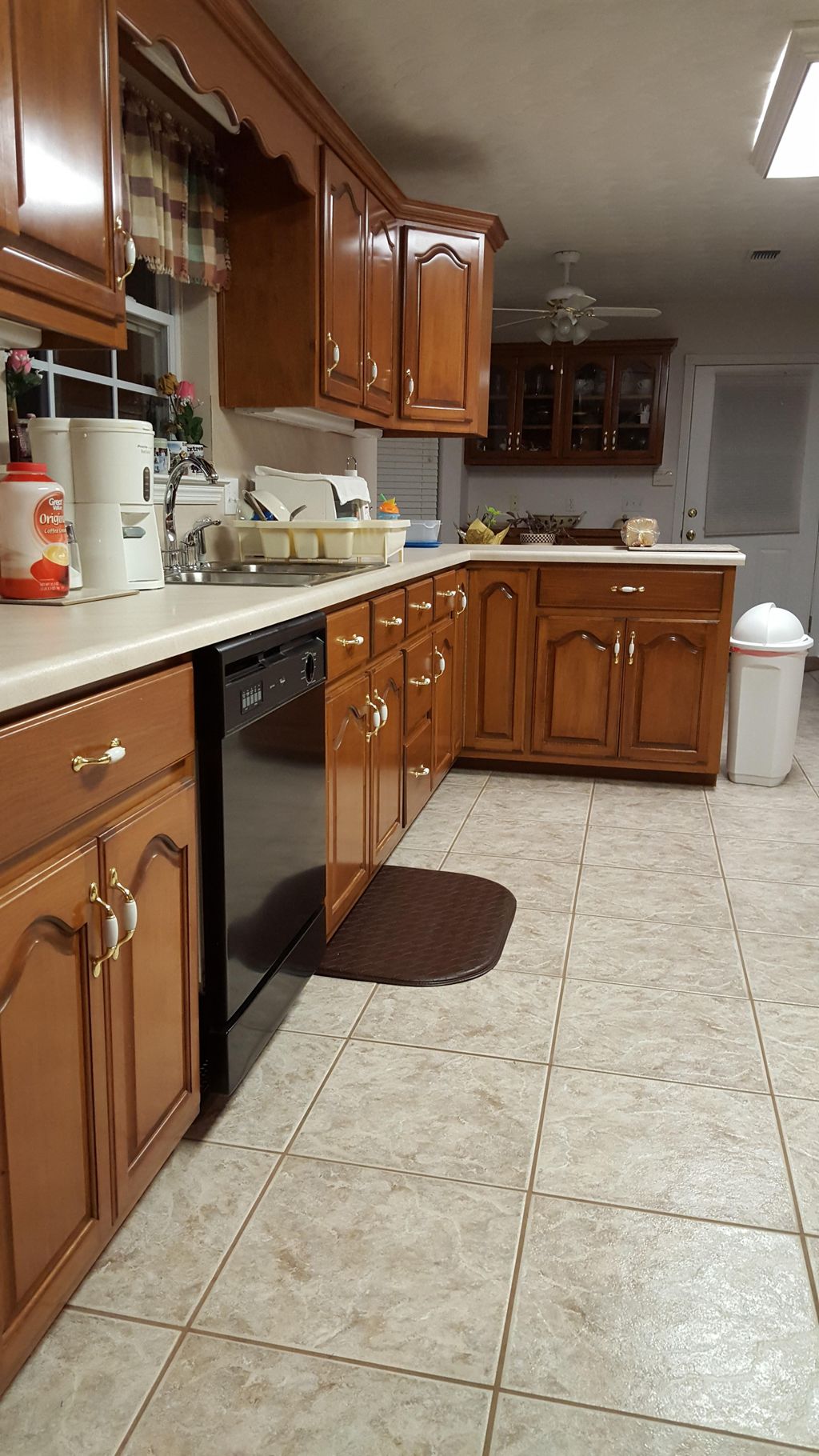 Here is pic of a kitchen remodel and cabinet insta