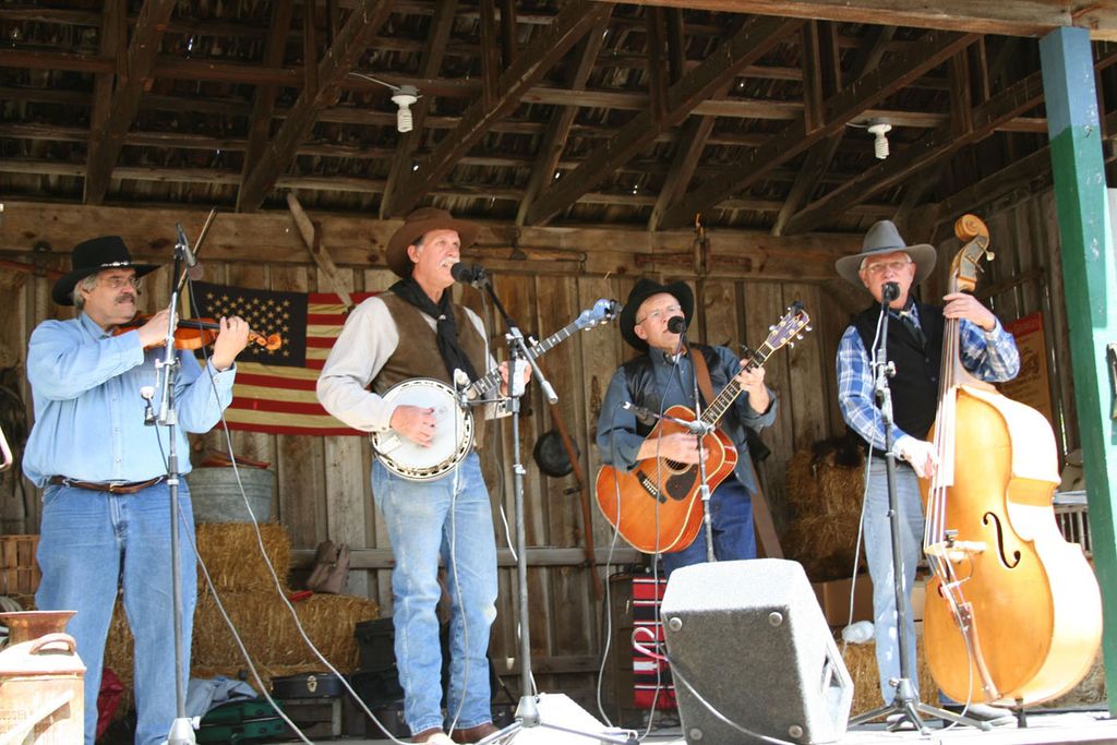 Mark Bridge with the Smokey Hills Wranglers