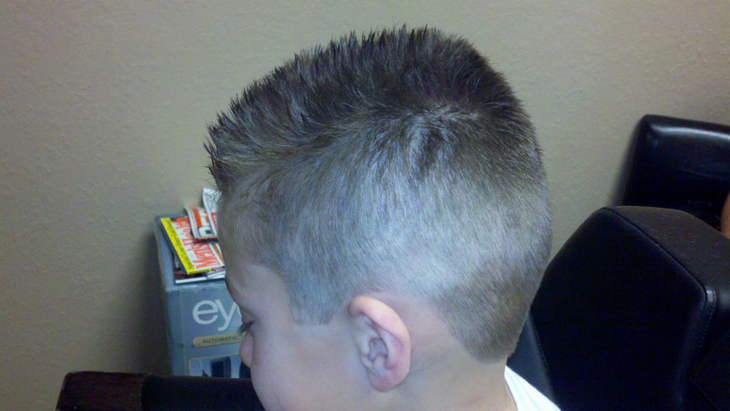 thecuttingedgehair@yahoo.com