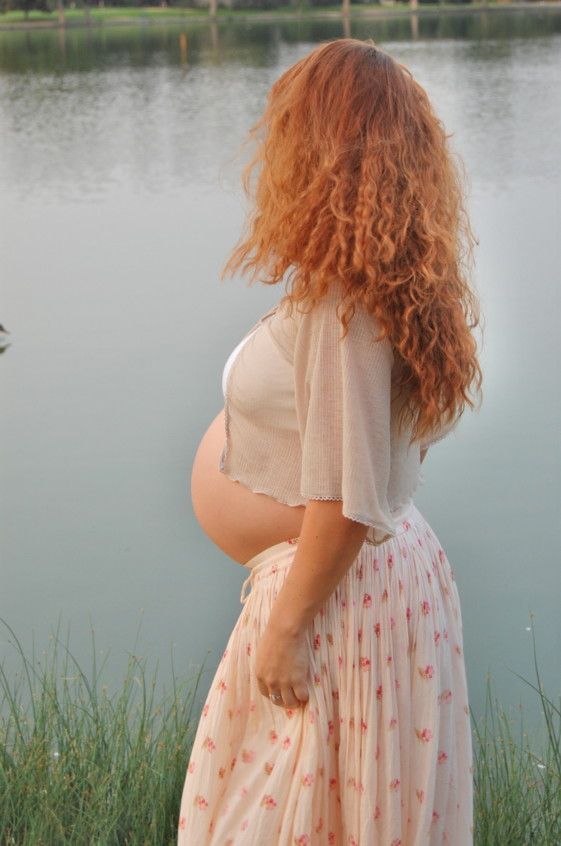 artistic maternity photographer @ Wash park in Den