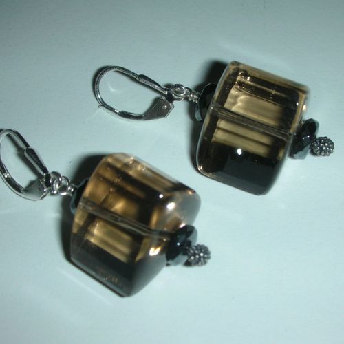 Matching smoky quartz earrings. 
Note, in sets suc