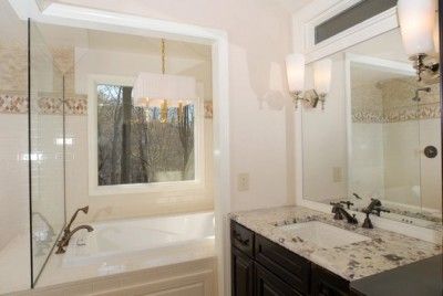 Client submitted photo of mast bathroom remodel ne