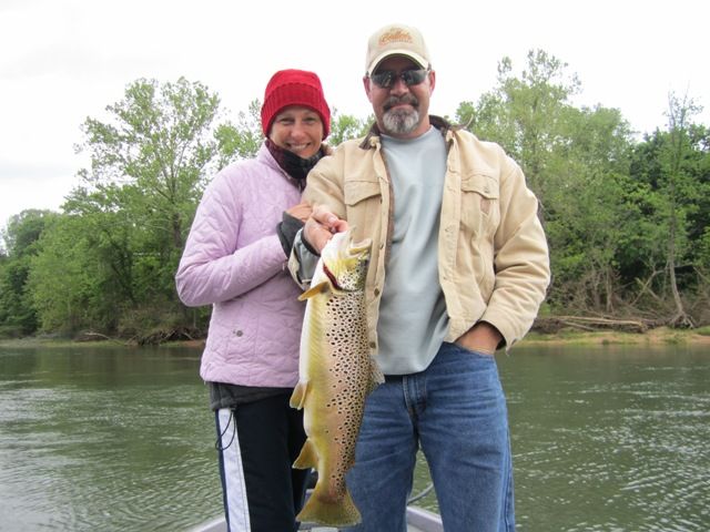 Catch Trophy trout on Lake Taneycomo in Branson, M