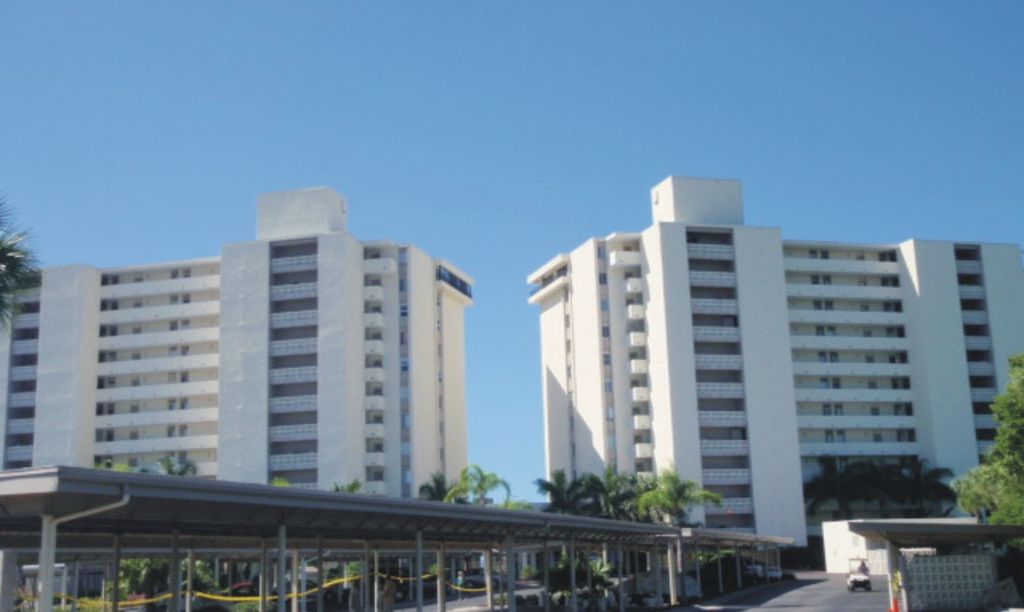 Whispering Sands (Towers), Siesta Key, FL