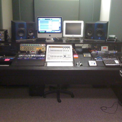 Acoustically-designed Control Room with ProTools, 