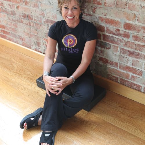 Owner Tina Sprinkle welcomes you to Pilates1901!