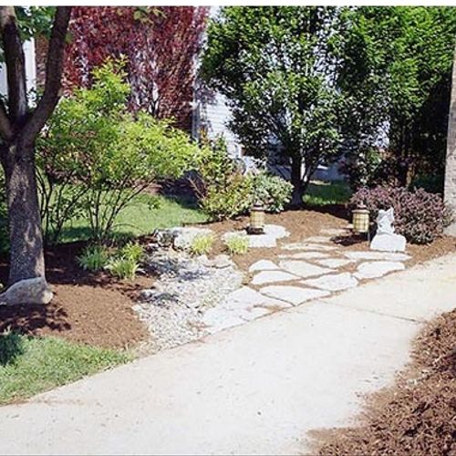 Tracy's Lawn, Landscaping & Retaining Walls, LLC