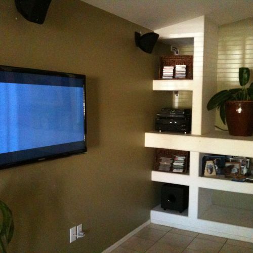 Flat screen TV Wall mount, with cable conceal and 