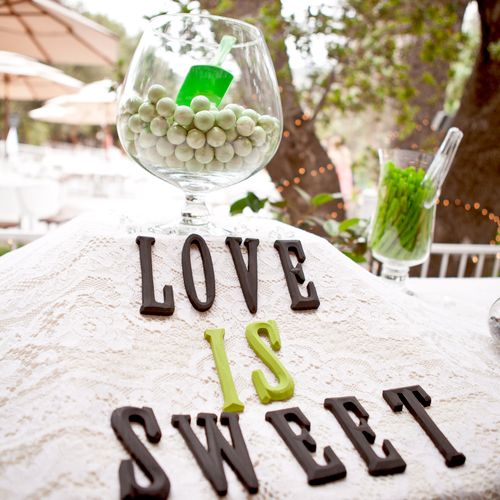 candy buffet letters "love is sweet"