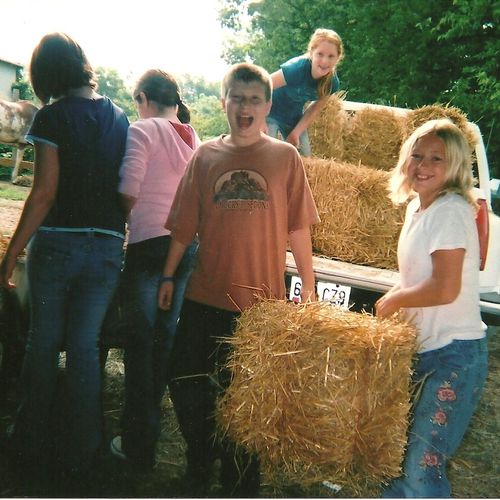 Kids having FUN at Summer Horse Day Camp at Starli