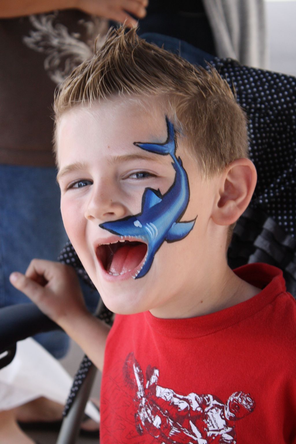 This shark mouth is so much fun for little boys...