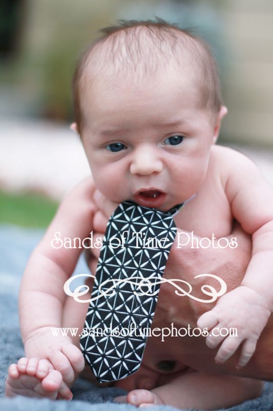 Newborn's are best photographed between 2-14 days 