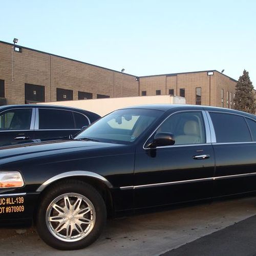 Lincoln L series Town Cars for any tranfers and tr