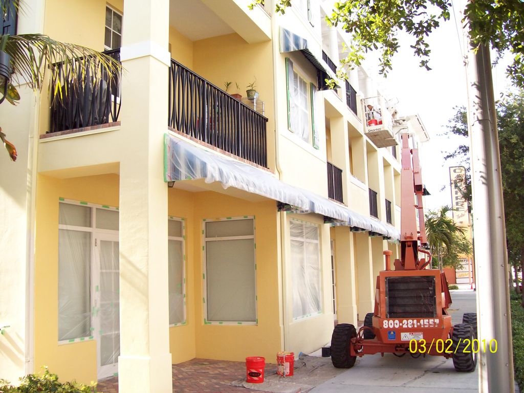 Apartment Bldg-Ext Ptg