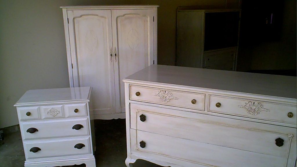 shabby chic furniture finish