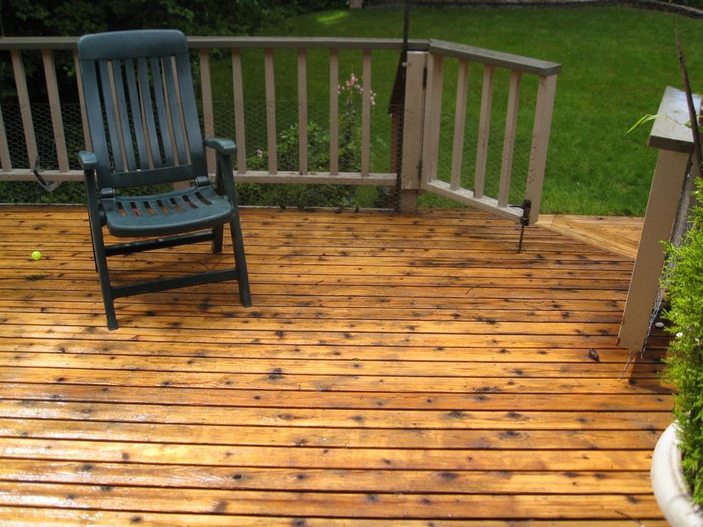 We clean your deck and apply weather proofing and 