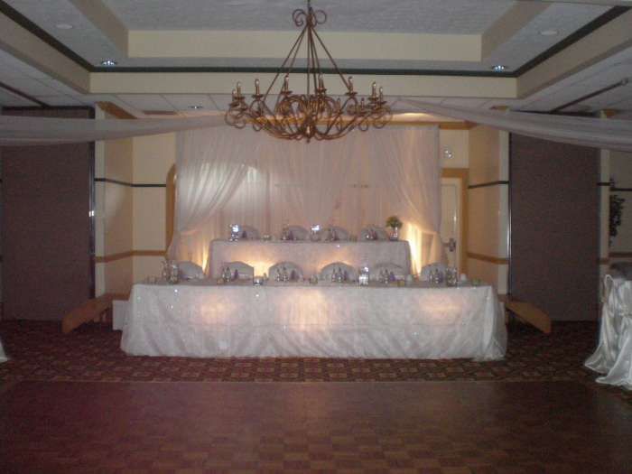 Double panel backdrops with up lighting.Bridal tab